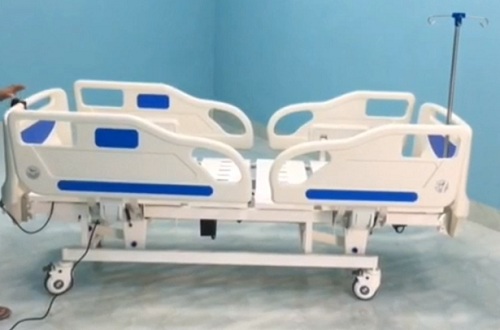 Giường Bệnh Nhân Điều Khiển Điện 4 Động Cơ GDK-06